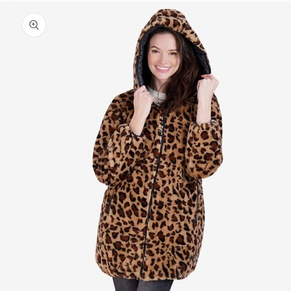 Jessica Simpson Women's Leopard Fur Reversible Puffer - Picture 4 of 12